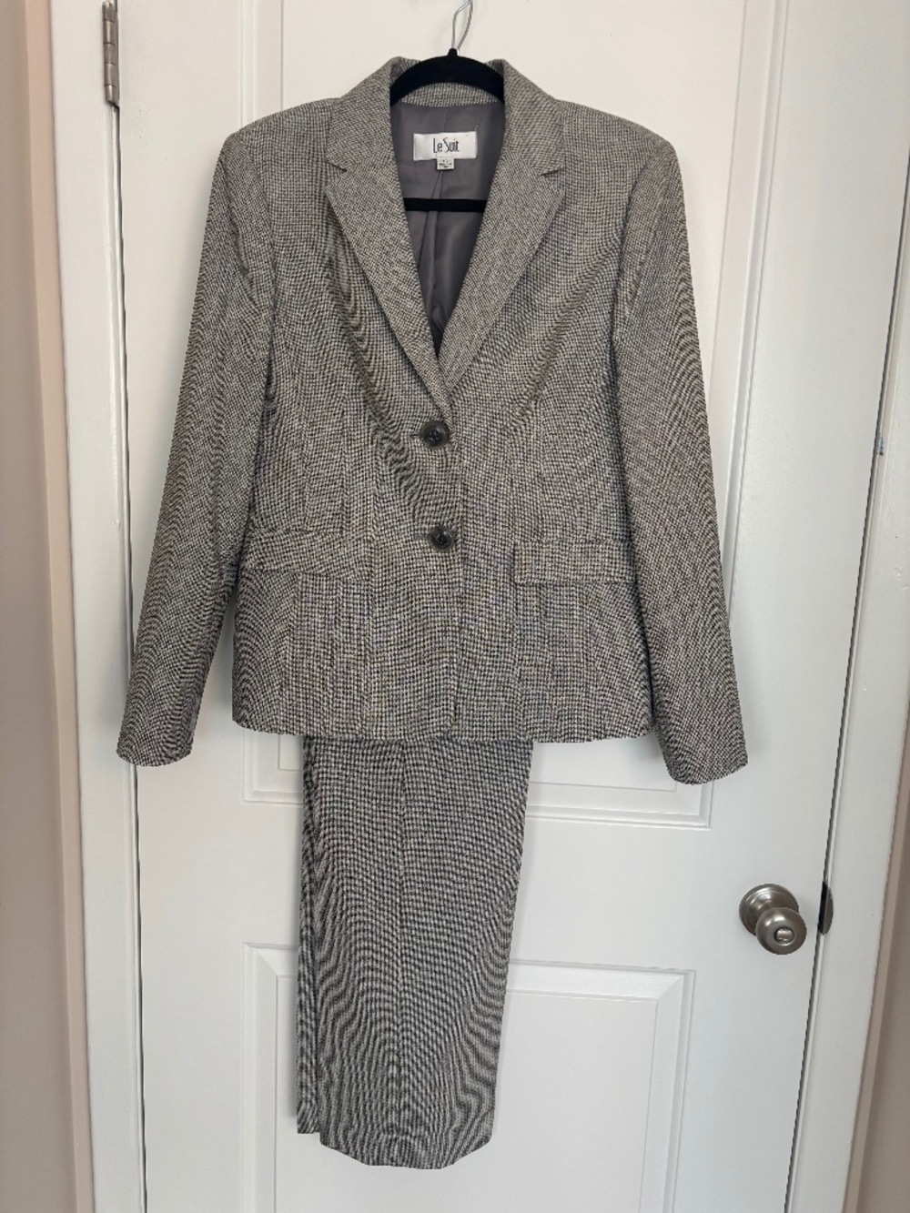 Pant suit